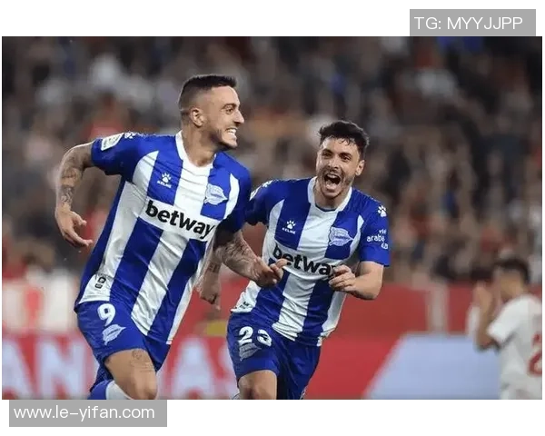 埃因霍温主场迎战赫拉克勒斯争夺联赛重要积分之战