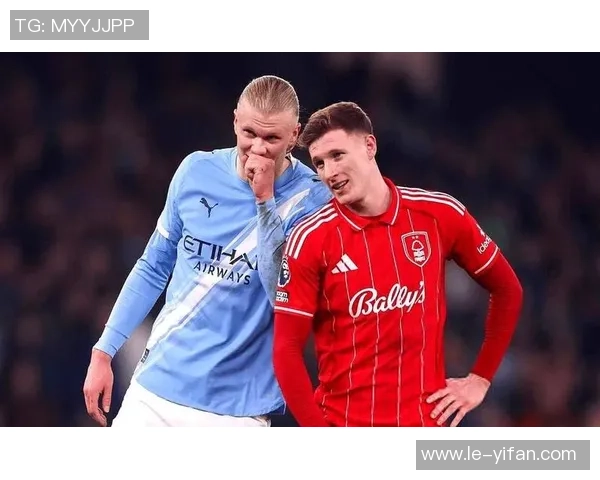 切尔西与曼联激战正酣天下足球盛宴引发球迷热议