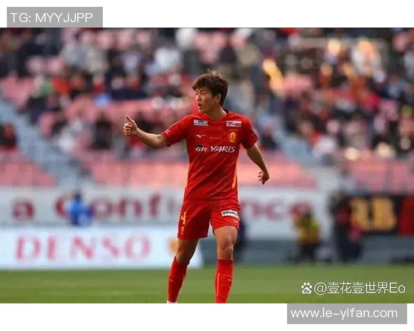 大分三神迎战深红球队全力争胜展现实力与团队精神